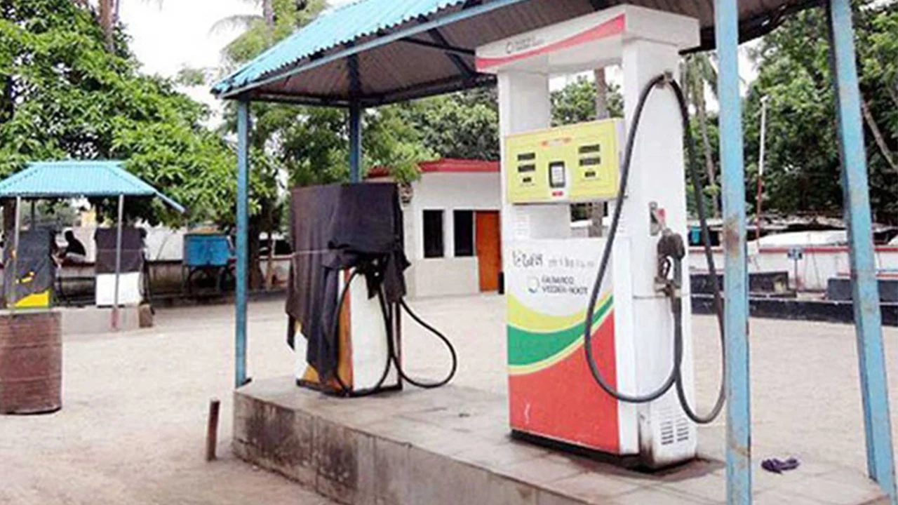 পেট্রোল পাম্প চালু রাখতে পুলিশ-প্রশাসনের সহায়তার আহ্বান