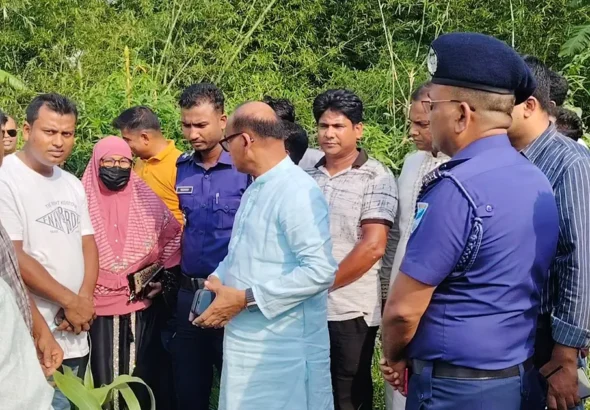 শরীয়তপুরে কবরস্থানে ককটেল বিস্ফোরণ